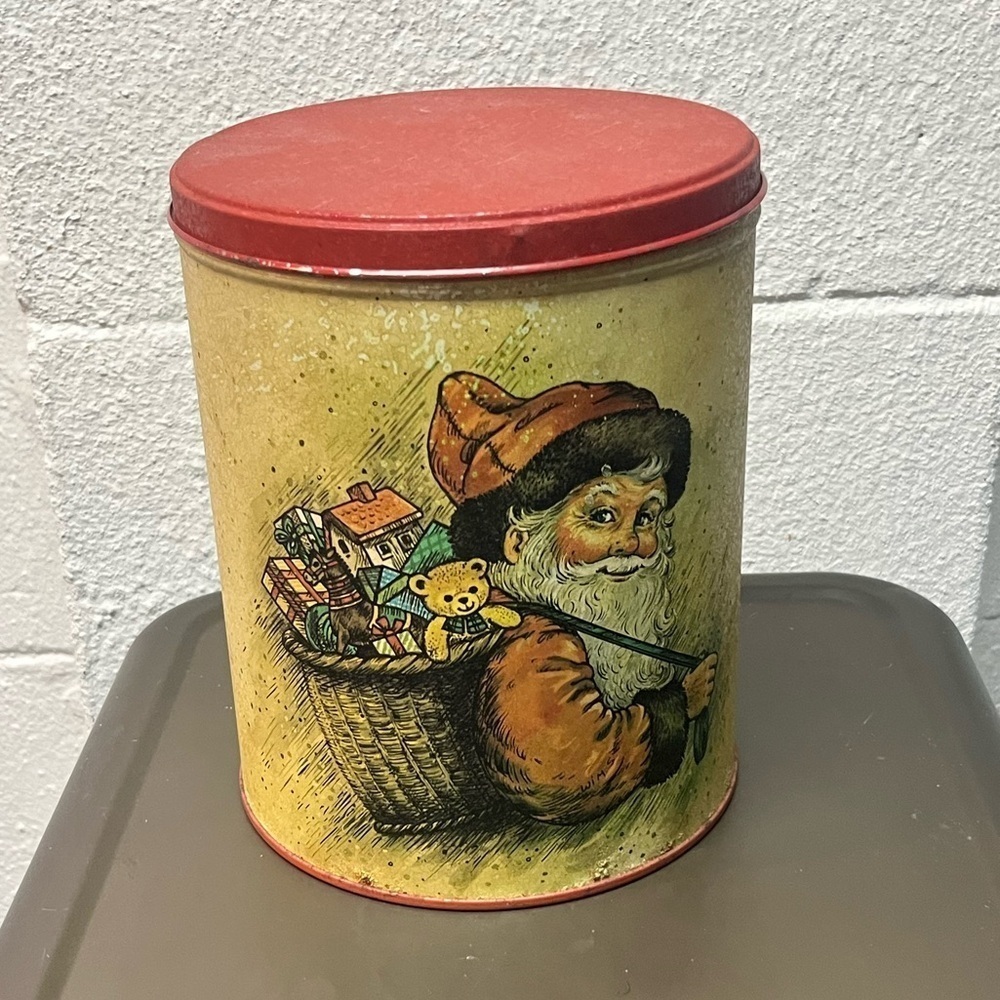 Vintage Santa Christmas Tin Metal Round Can with Lid 6" diameter.